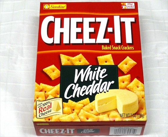 Cheez-It チーズイット ホワイト チェダーチーズ クラッカー Kelloggより